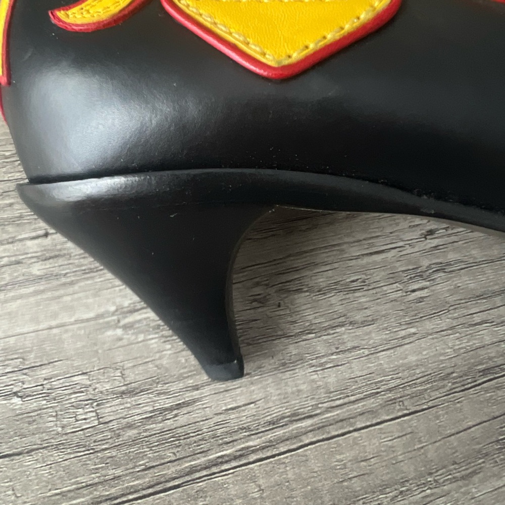 Miu Miu Black and Yellow Pointed Leather cowboy boots - Picture 4 of 7